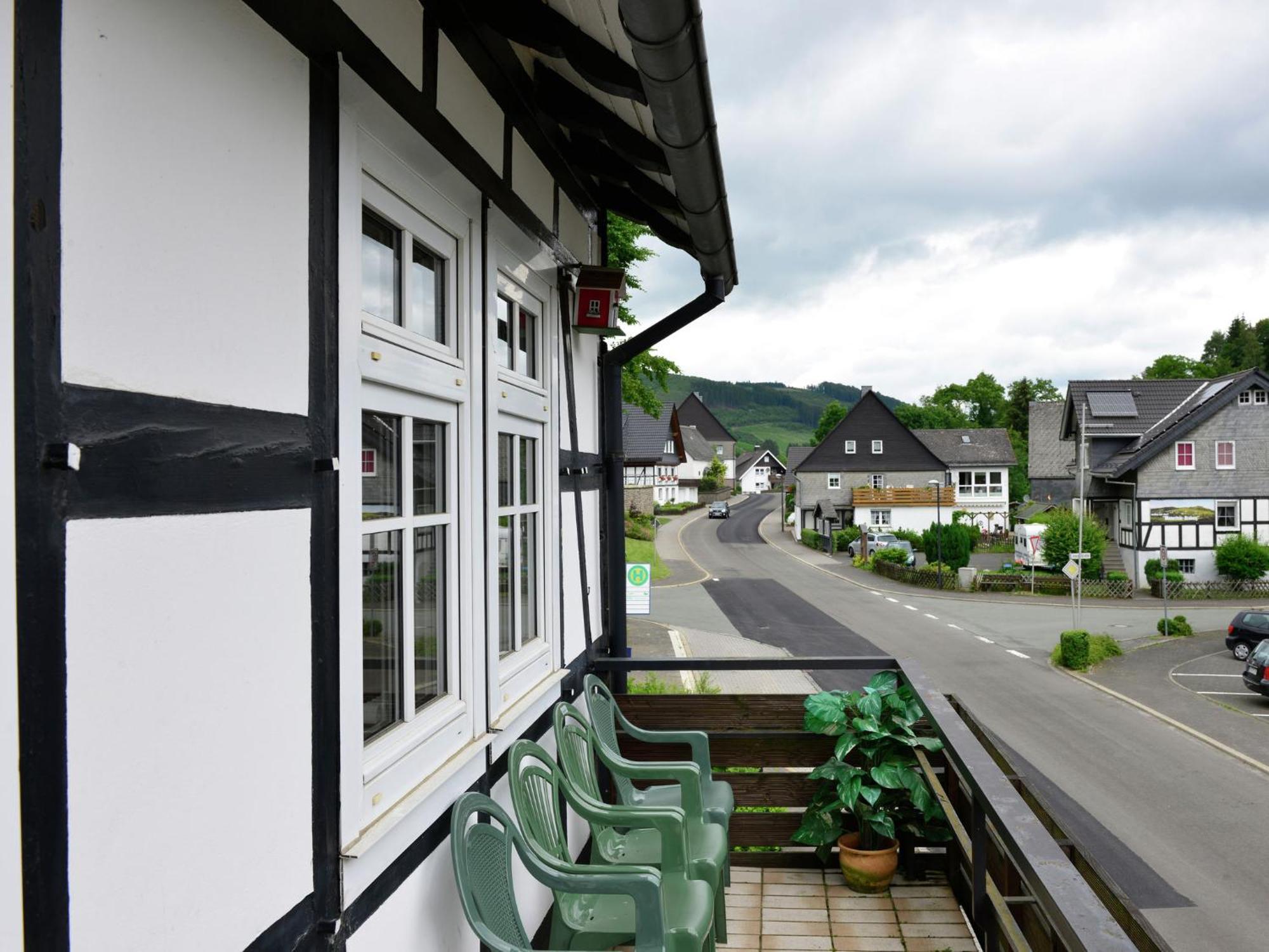 Cozy Holiday Home With Wifi In Hochsauerland Elpe Exterior foto